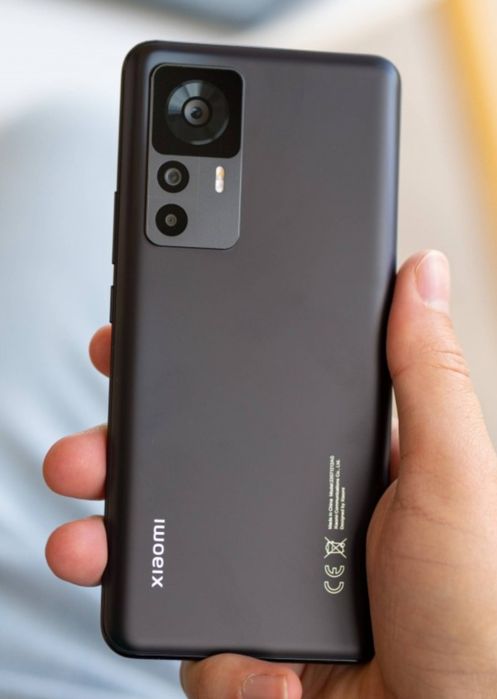Xiaomi 12T Pro 12+4gb-16 RAM HARMAN KARDON Нов