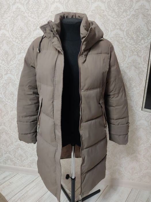 Продам куртку пуховик размер 46-48