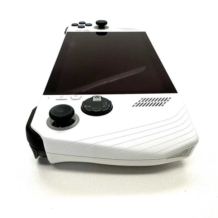 СПЕШНО! Asus ROG Ally Z1 Extreme – НАМАЛЕНА ЦЕНА 850 лв.