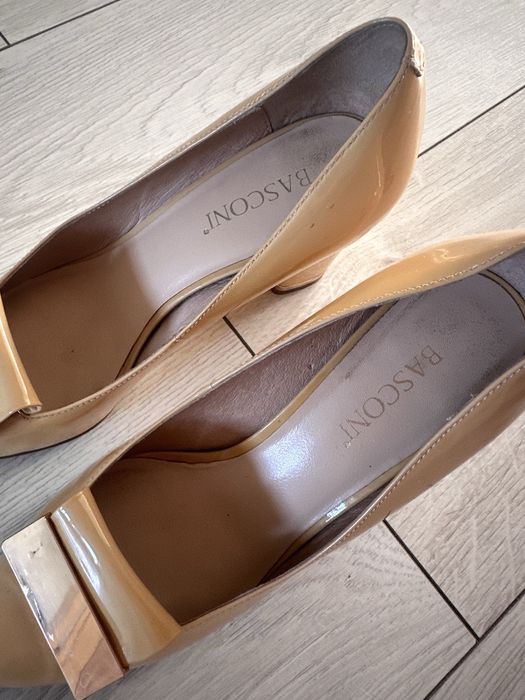 Продам туфли удобные Баскони