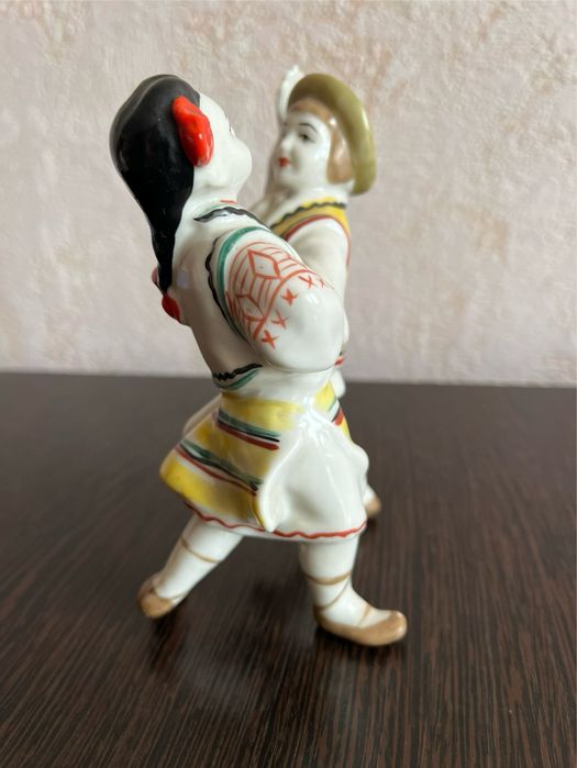 Фарфор статуэтка Гуцулы