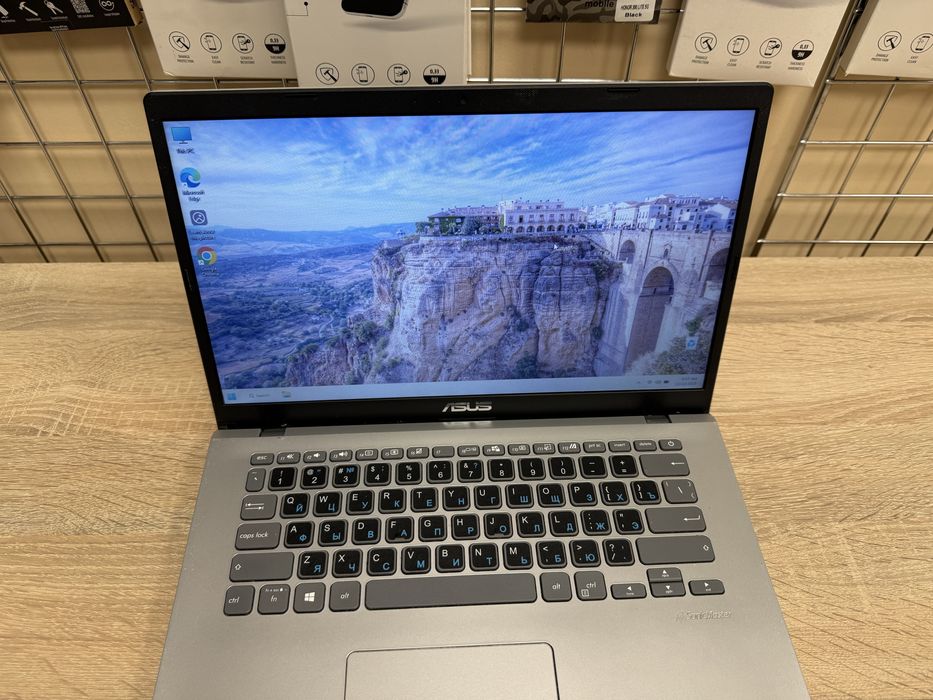 Лаптоп Asus X409f - i3, 14”, отличен
