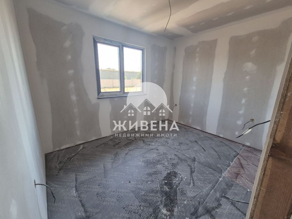 Продава нова къща в с.Яребична площ 113 кв.м