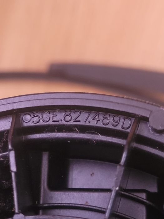 Piese originale VW – 100 lei/buc. – Se vând doar împreună