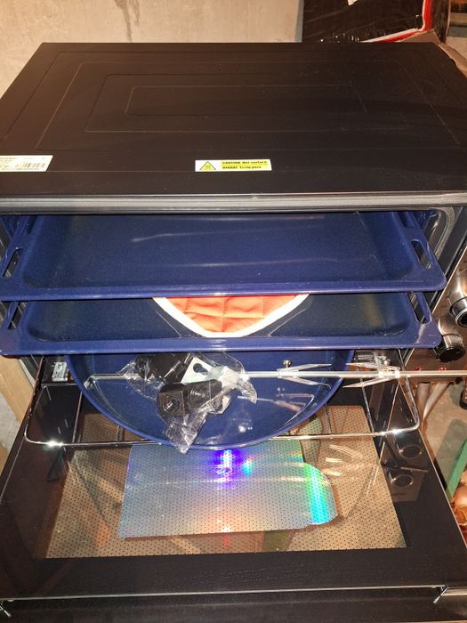 Продам электро духовку