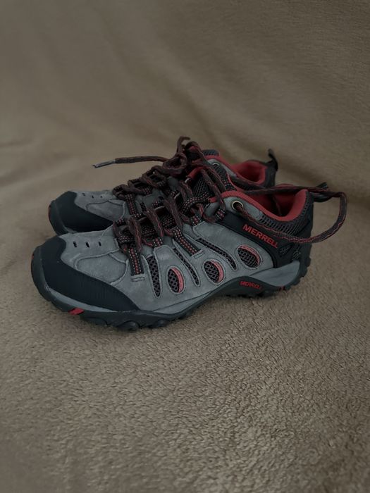 Adidași Merrell 36