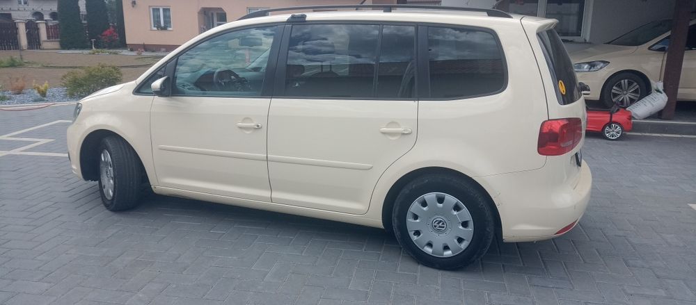 Touran 7  locuri 2013
