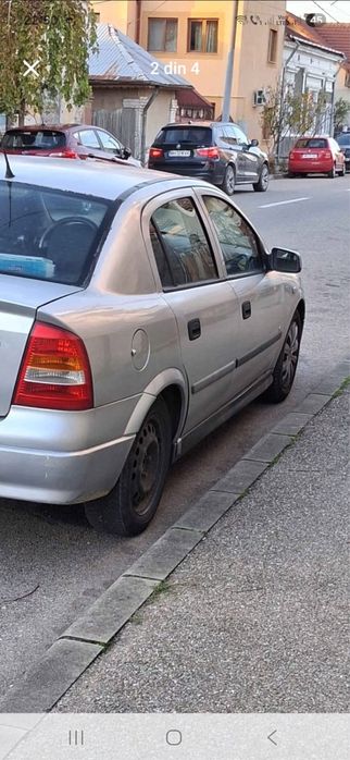 opel astra  gri