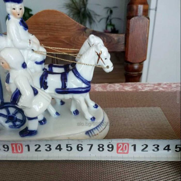Каляска.Порцелан.