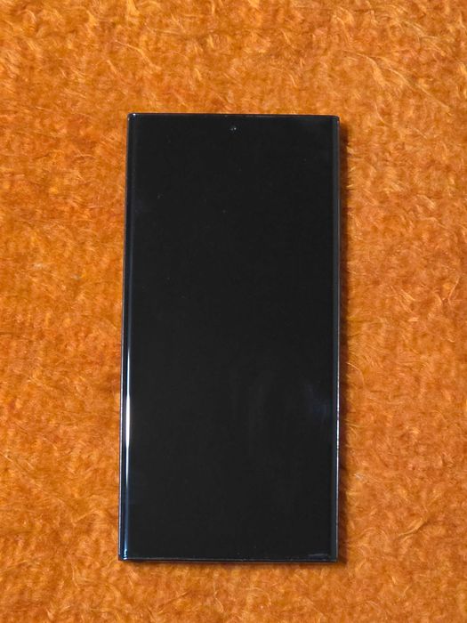 Продавам телефон SAMSUNG GALAXY S23 ULTRA 512GB RAM 12GB черен