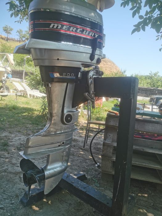 Vând motor barca