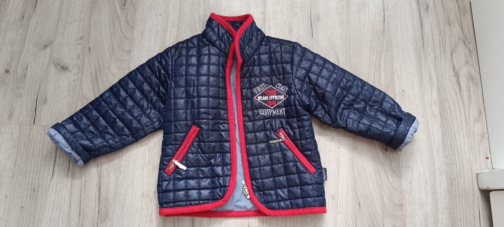 Продам детскую куртку и джинсовку