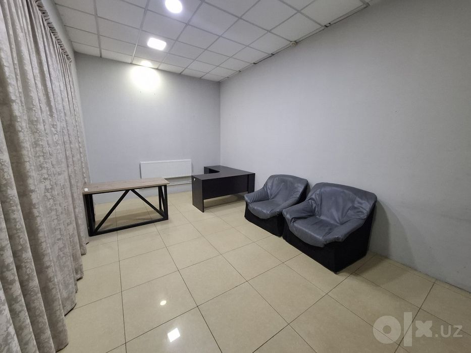 Офис 23кв.м сдаётся в аренду БЕЗ МЕБЕЛИ 250у.е