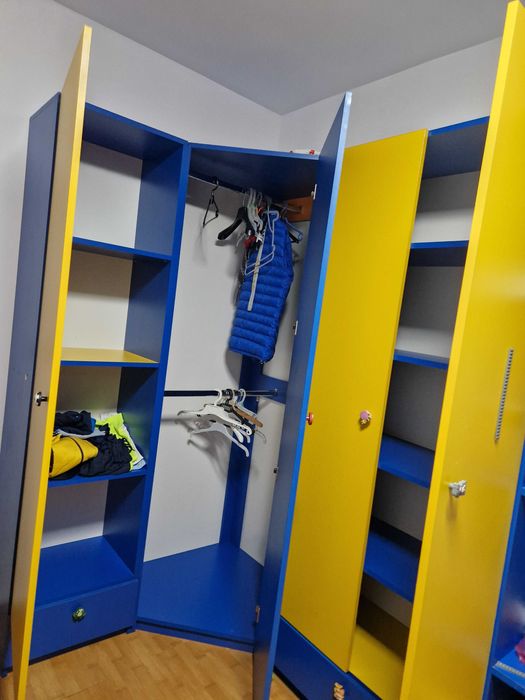 Set mobilă tineret
