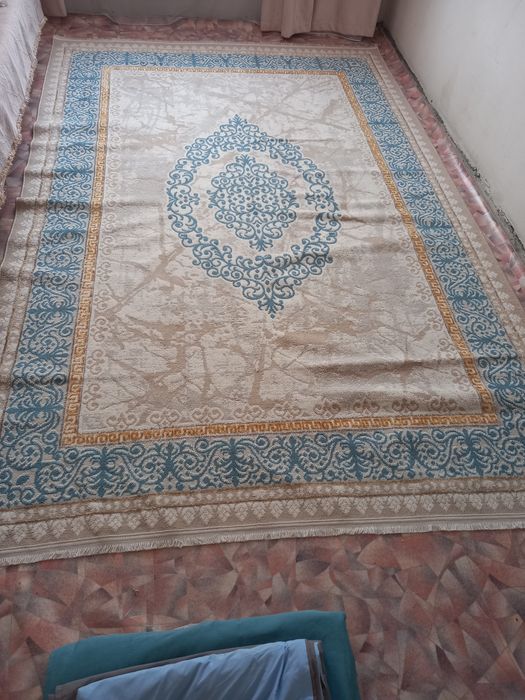 Средние толшина Палас