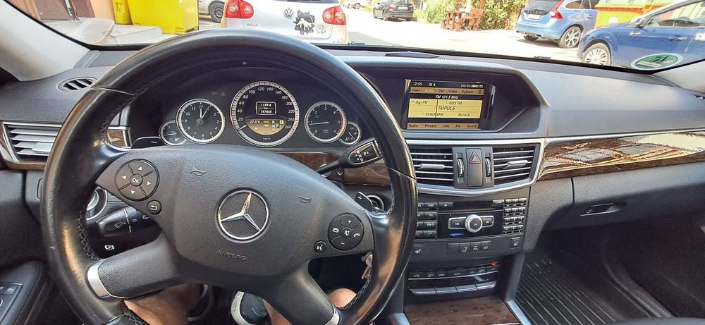 MERCEDES-BENZ E-Class 2012 — imagine 5
