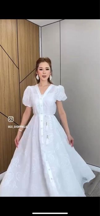 Продам белое платье