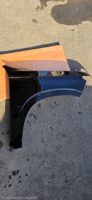 Крыло переднее правое на cadillac escalade
