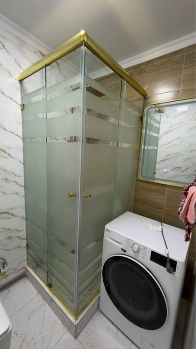 Душевая кабина и лофт перегородка
