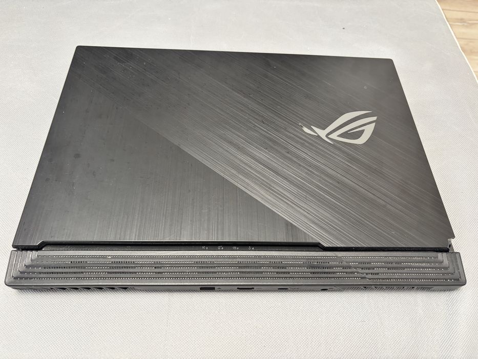 Asus Rog Strix G17 G712LU