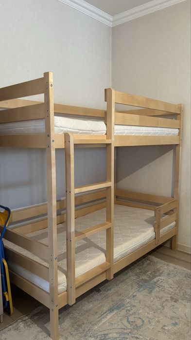 Кровать двухьярусный