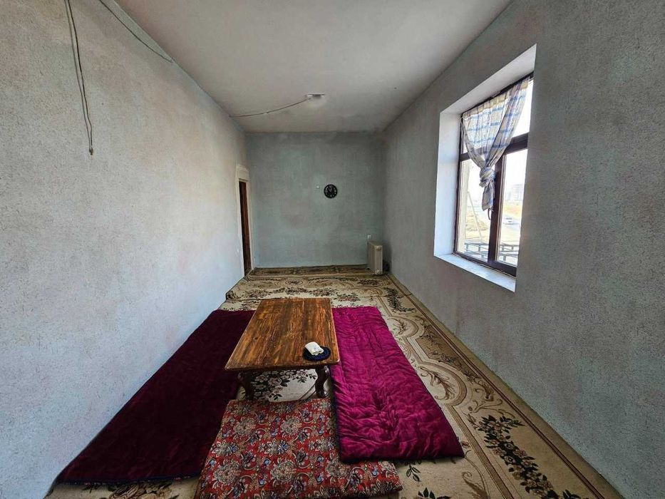 Продаётся 2х комн квартира на 2 этаже Ор-р  6 микрорайон Янги Узб