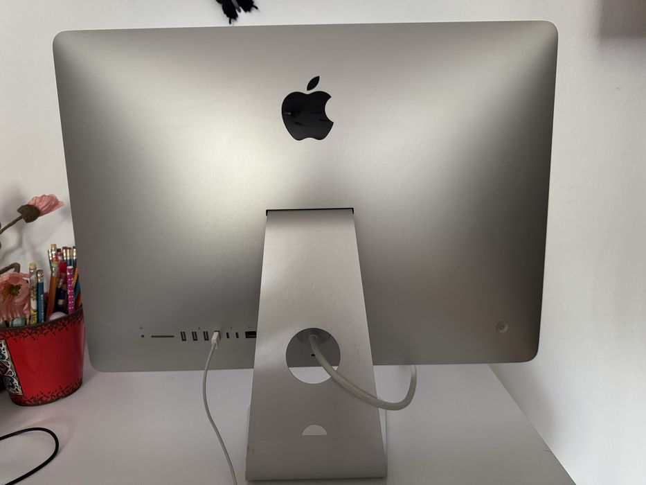 Vand iMac 21.5' retina 4k i5 8Gb 256GB