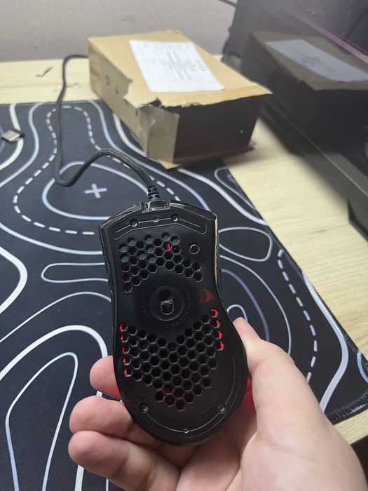 Прдам мышку red dragon