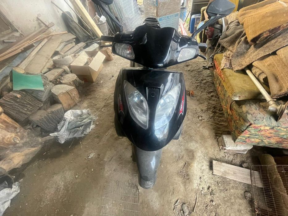 Продается скутер срочно