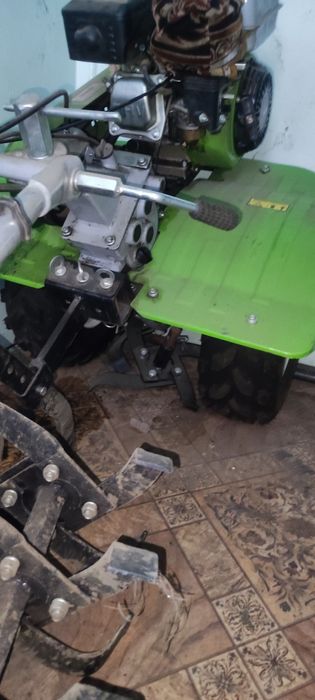 Продам мотоблок ПАХАРЬ