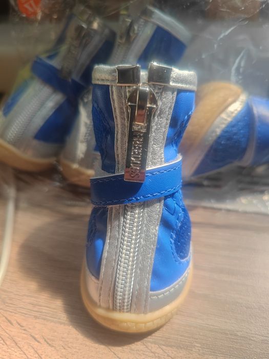 обувь для собак .мелких пород