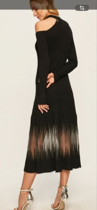 Patrizia Pepe уникална рокля плетово с красиво деколте и детайли