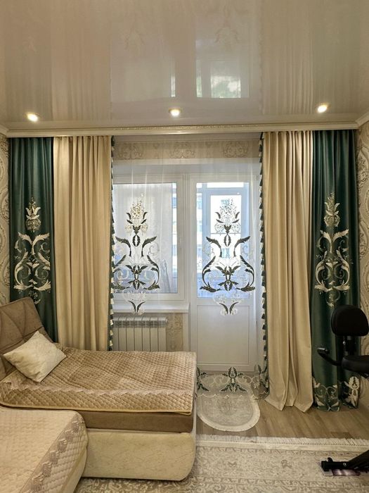 Продам комплект штор и тюль