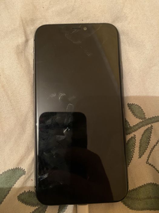 Iphone 11 sotiladi