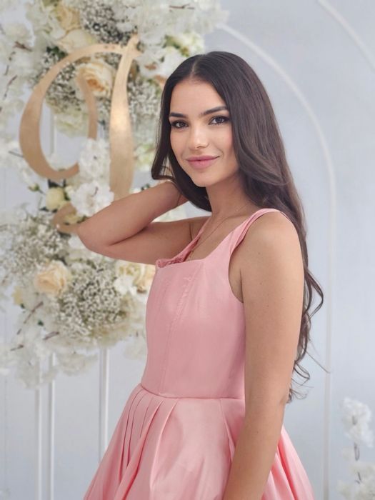 Дамска рокля с корсет