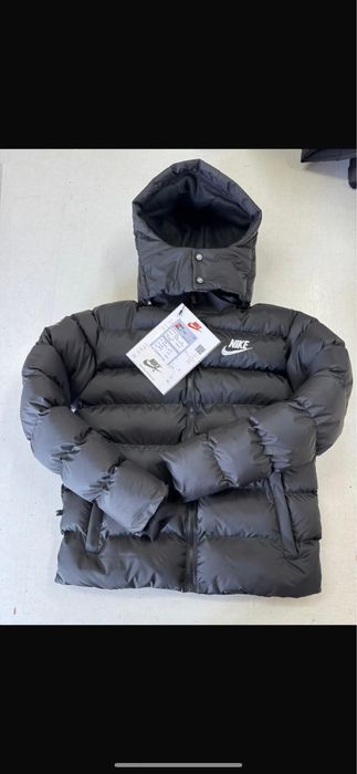 Мъжко яке NIKE с качулка