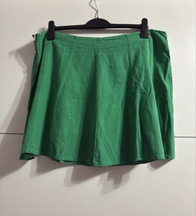 Fustǎ verde cu fermoar