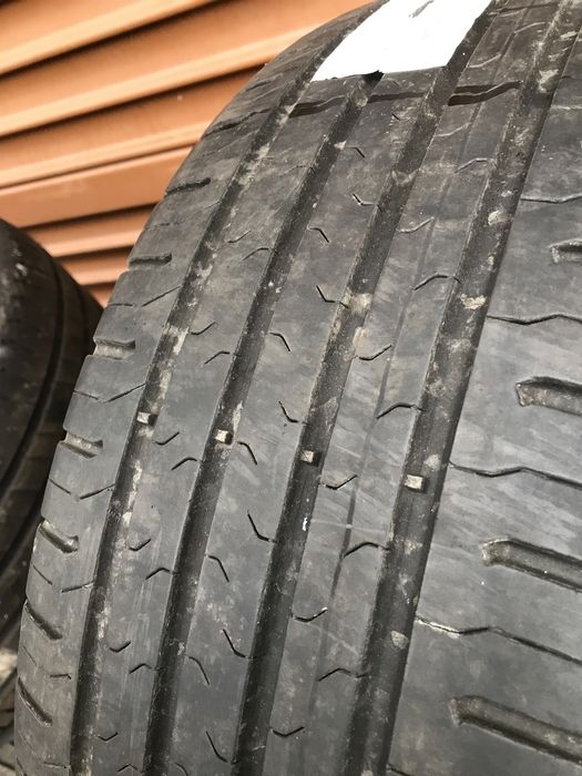 Летни гуми 4бр.215/60R17