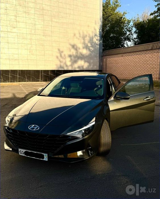 Hyundai Elantra yaxshi holatda