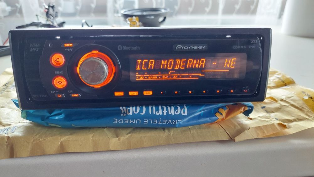 Cd.player auto Pioneer DEH-P55BT model ft.rar