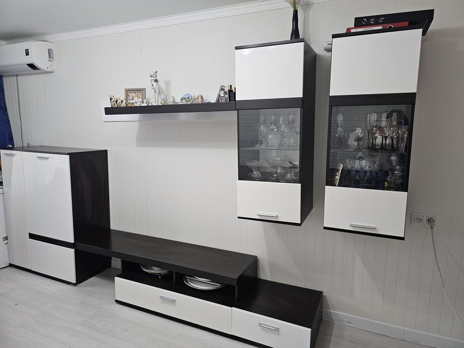 Продам комод +министенка