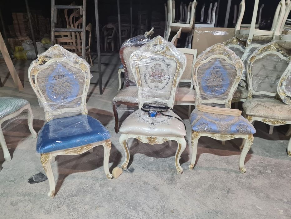 Продаю элитный Стул