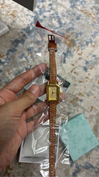 Продам часы женские