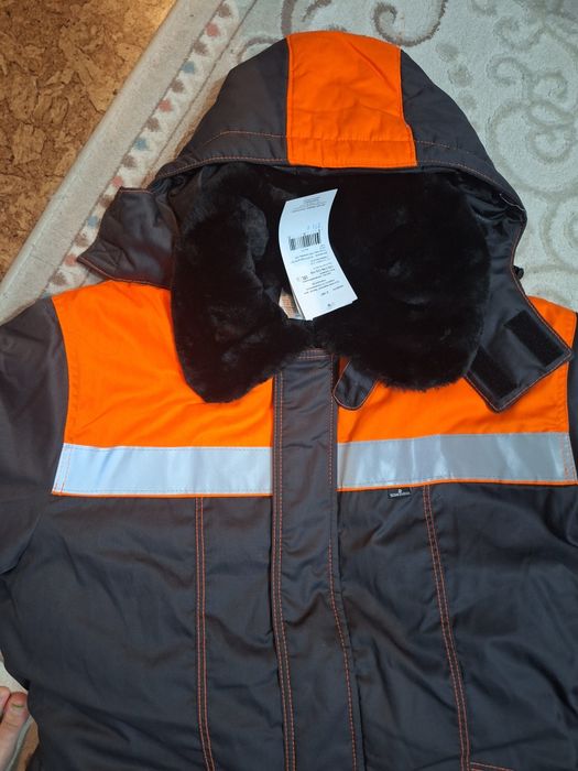 Продам комбинезон новый, зимний