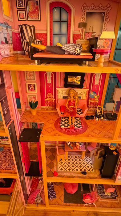 Casa de Păpuși Barbie