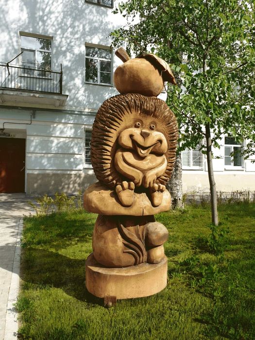 Фигуры из дерева