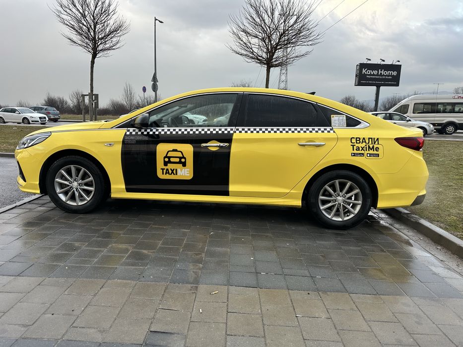 Hyundai sonata.       .