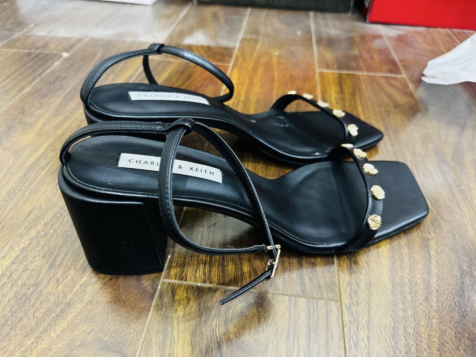 Босоножки 40 размер