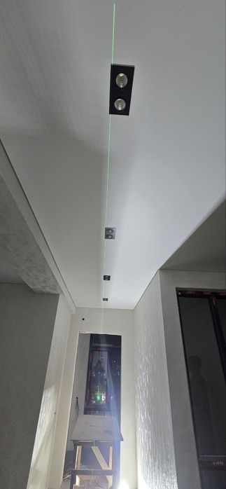 Natijnoy patalok xar xil turdagi Натяжные потолки разных цветов.