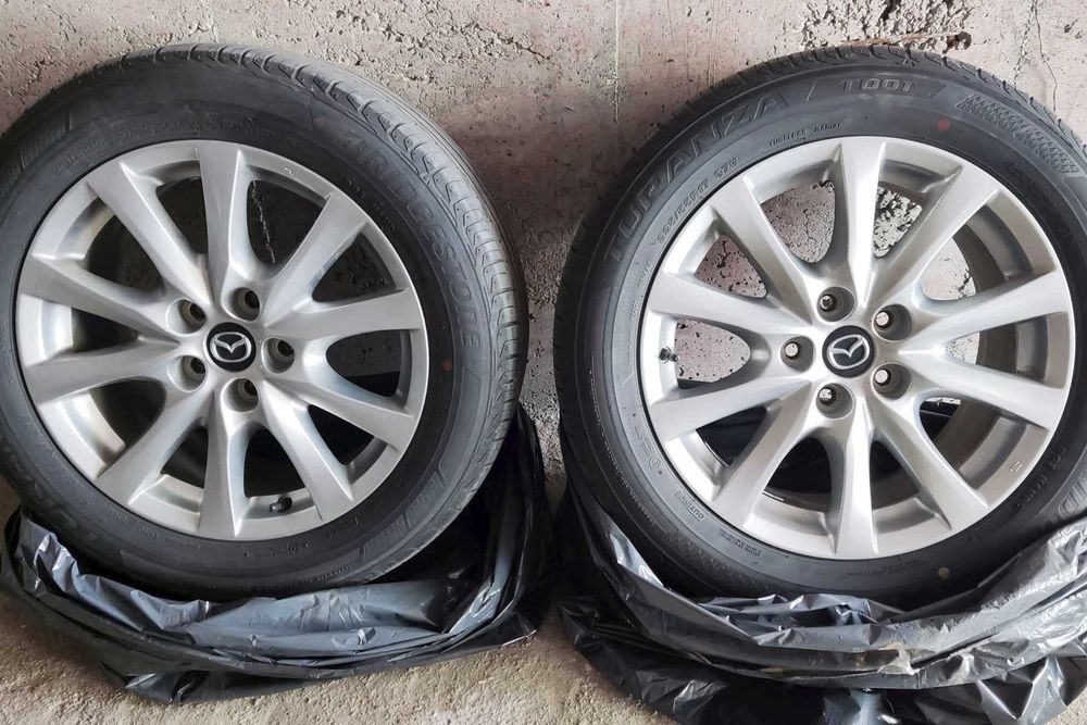Mazda джанти 17" с летни гуми - 4 бр.